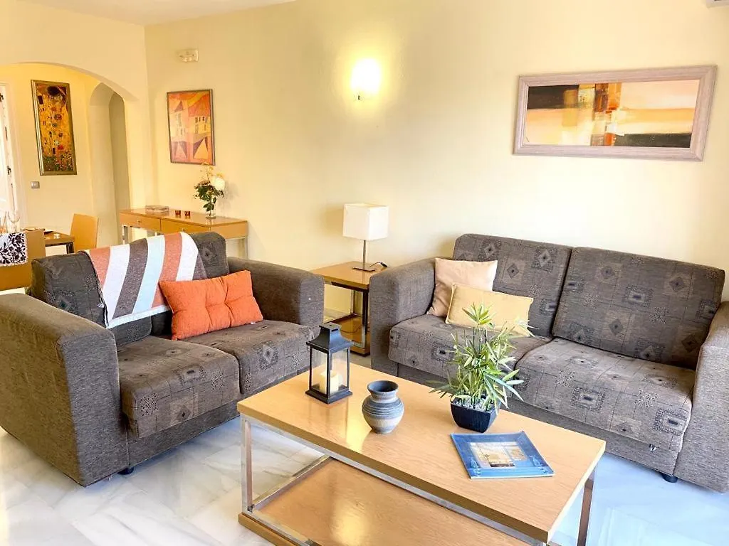 Oasis Apartment Mijas 0*,